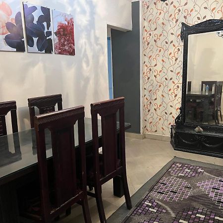 Family Apartment In Nasr City 开罗 外观 照片