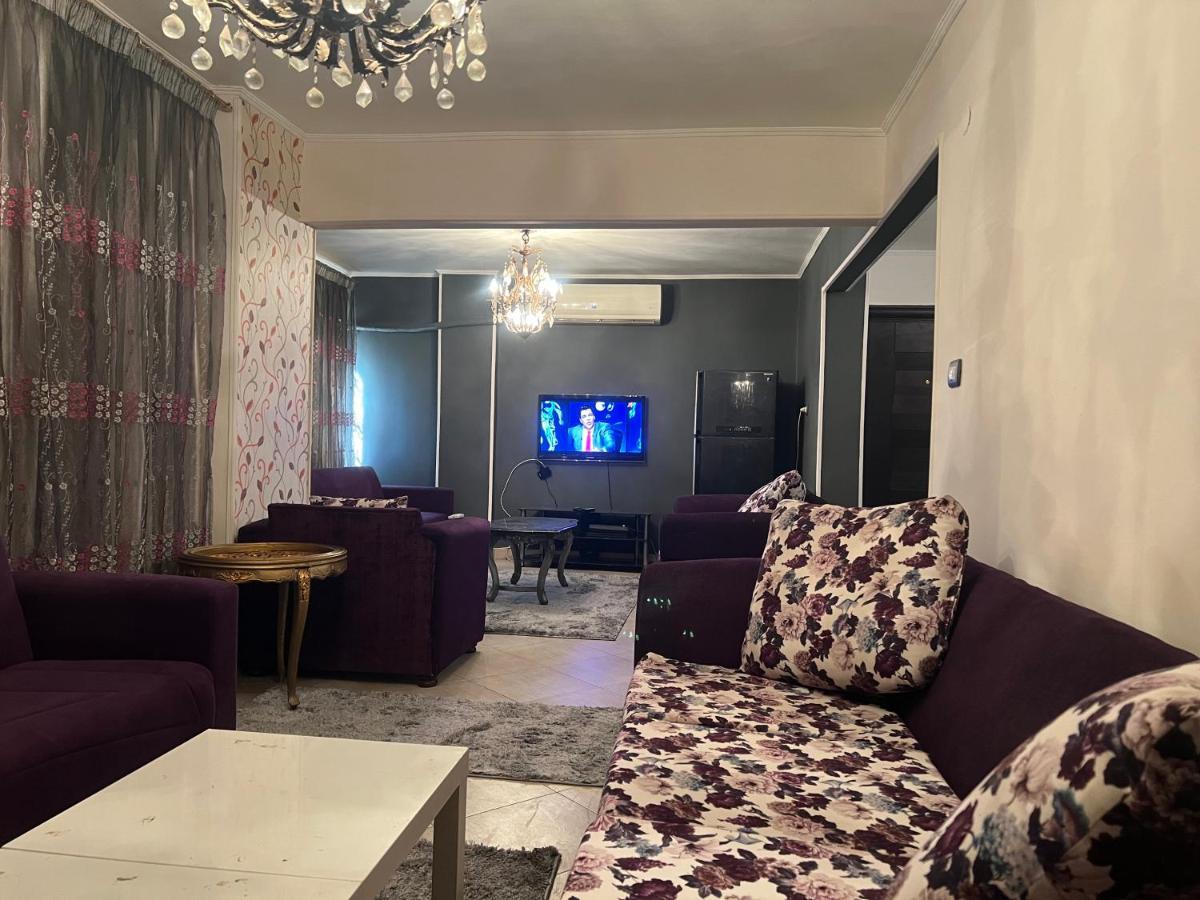 Family Apartment In Nasr City 开罗 外观 照片